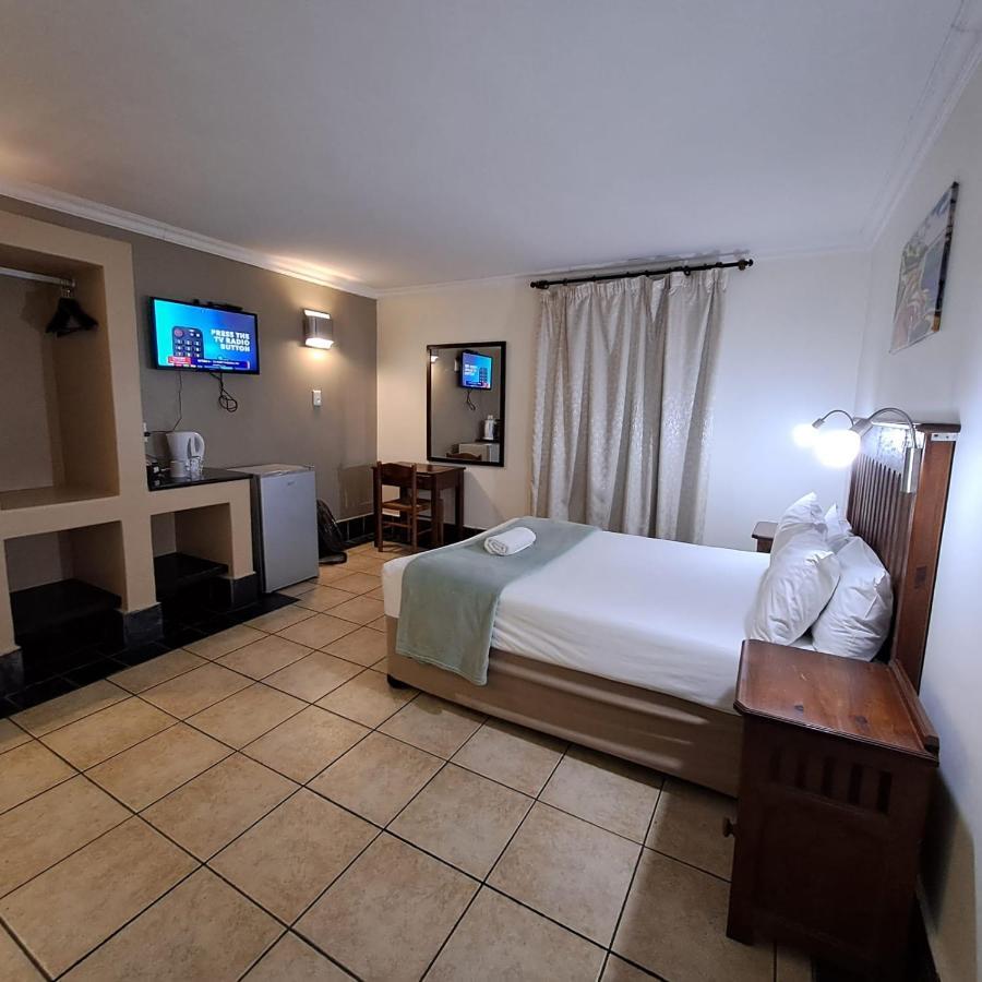 Green Door Guest House Mossel Bay Exterior foto
